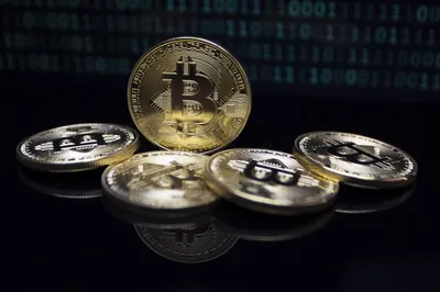 Bitcoin dostiže rekordnu vrednost od 94.000 dolara