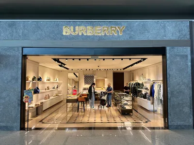 Burberry ispada iz FTSE 100: Pad luksuznog brenda