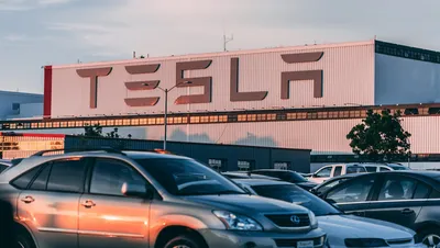 Tesla premašuje tržišnu vrednost od bilion dolara