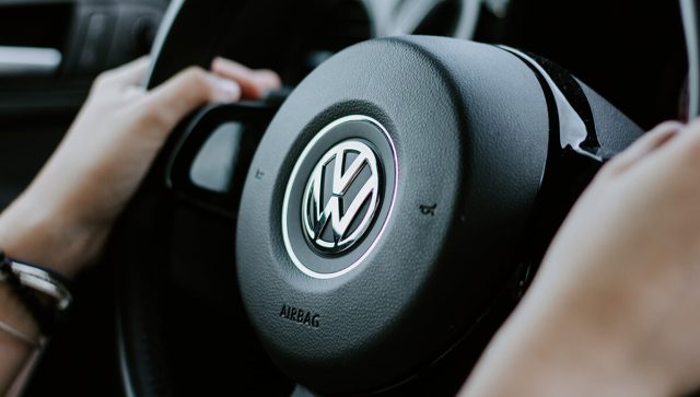 Volkswagen preispituje ambiciozne planove za baterije električnih vozila