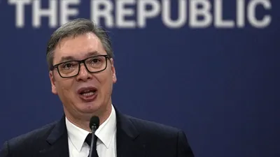 Vučić najavljuje ekonomske mere za povećanje plata i penzija